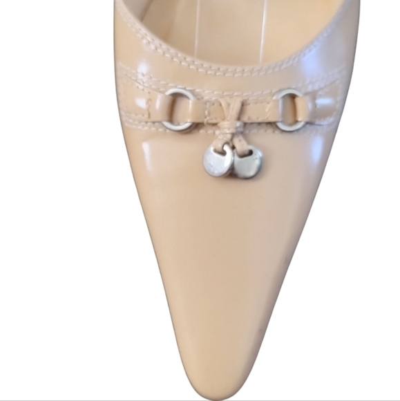 Isaac Mizrahi Women's Tan Slingback Heels - Picture 10 of 16